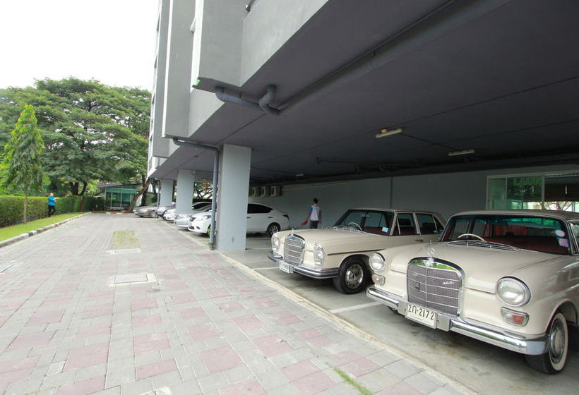 Big Tree Residence 19