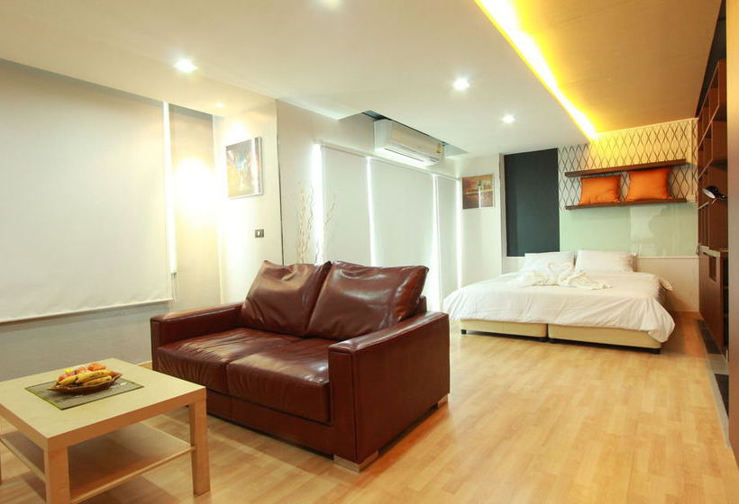 Big Tree Residence 7