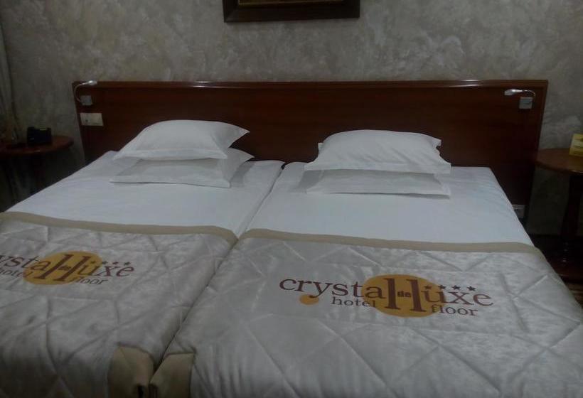 Hotel Crystall de Luxe 14