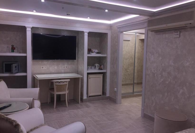 Hotel Crystall de Luxe 6