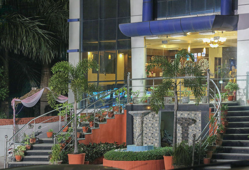 Hotel Treebo Grand Legacy 10