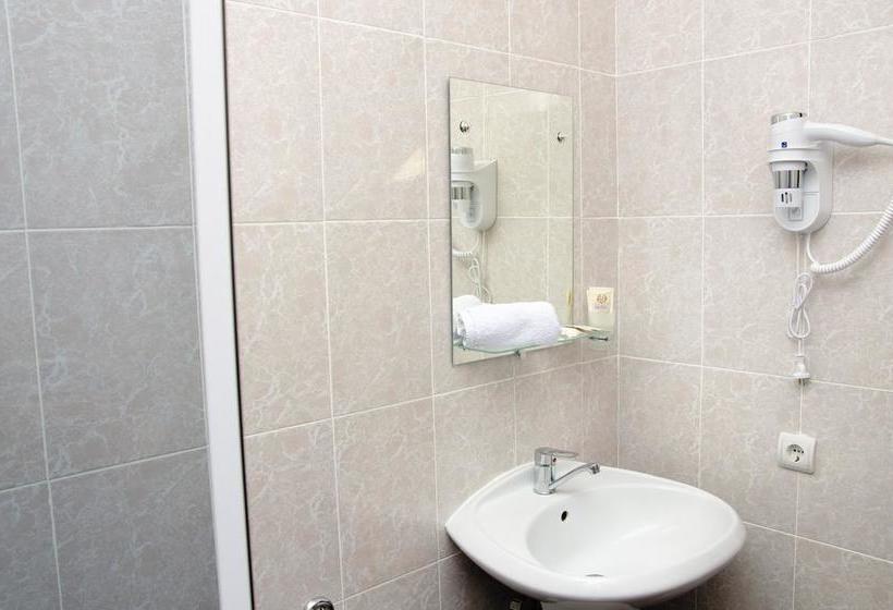 Hotel Snezhniy Bars Cheget 14