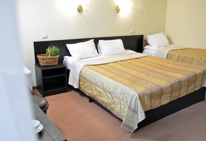 Hotel Snezhniy Bars Cheget 17