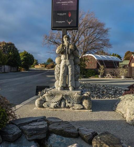Lake Hawea Hostel 3