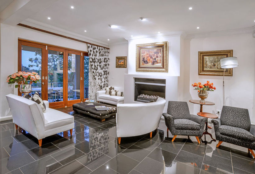 Pension Leaves Lodge & Spa B&b 13