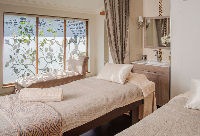 Pension Leaves Lodge & Spa B&b 19