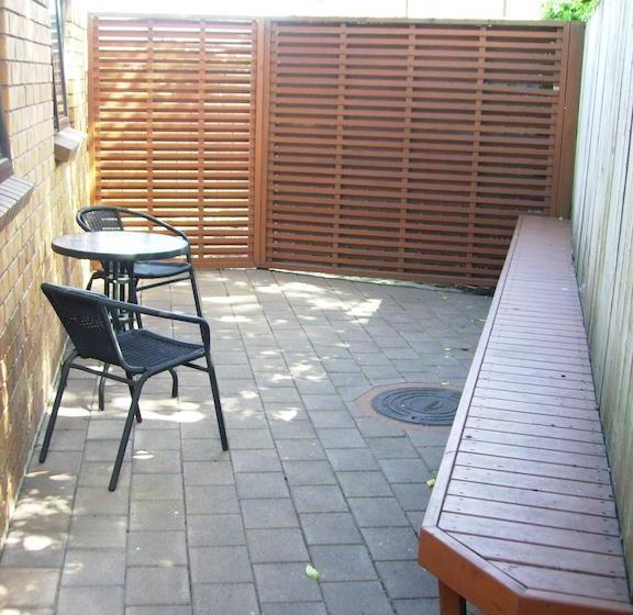 Hotel Albert Court Motor Lodge 10