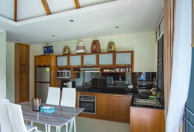 Rawai Vip Villas & Kids Park 11