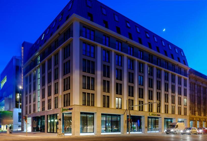 Hotel Holiday Inn Express Berlin - Alexanderplatz 1