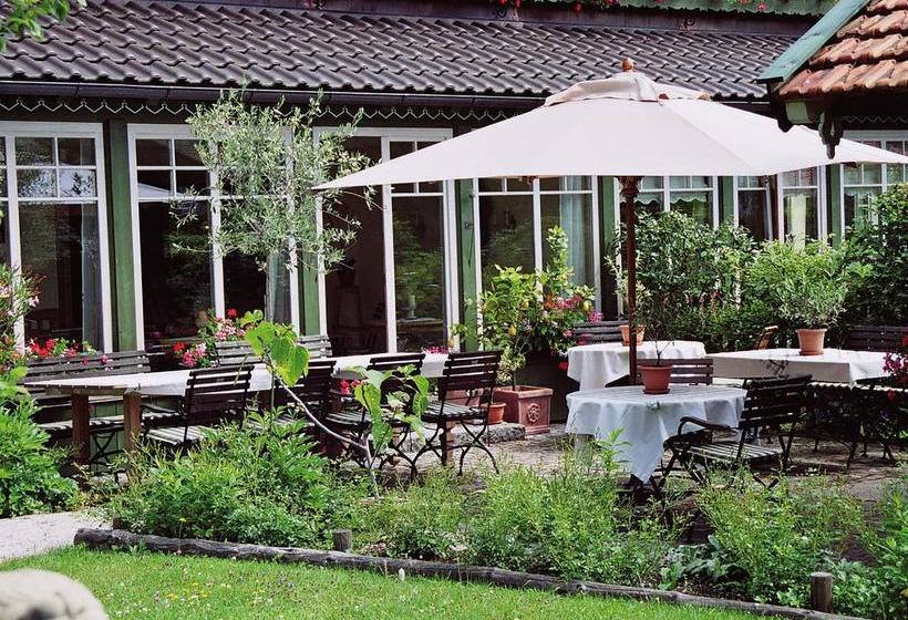 Hotel Landhaus Benediktenhof 1