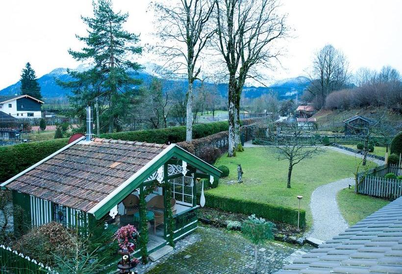 Hotel Landhaus Benediktenhof 8