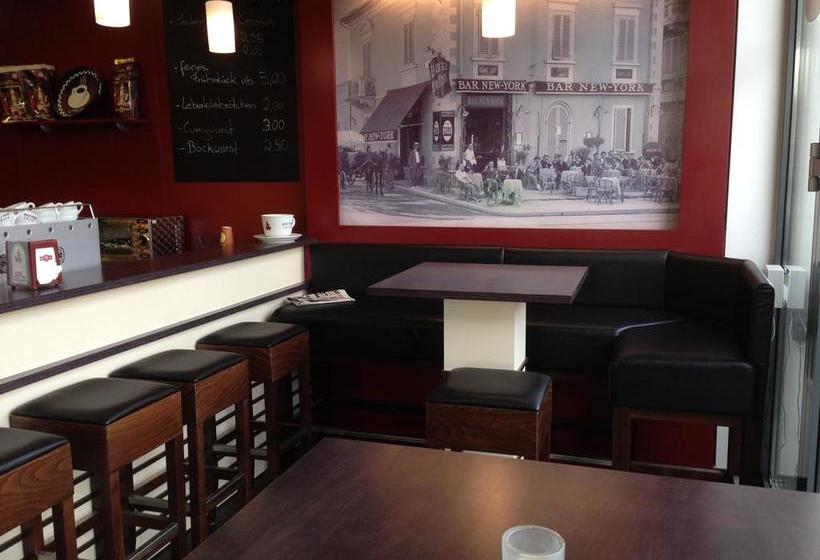 Tankbar S Hotelchen 1