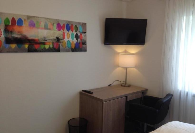 Tankbar S Hotelchen 10