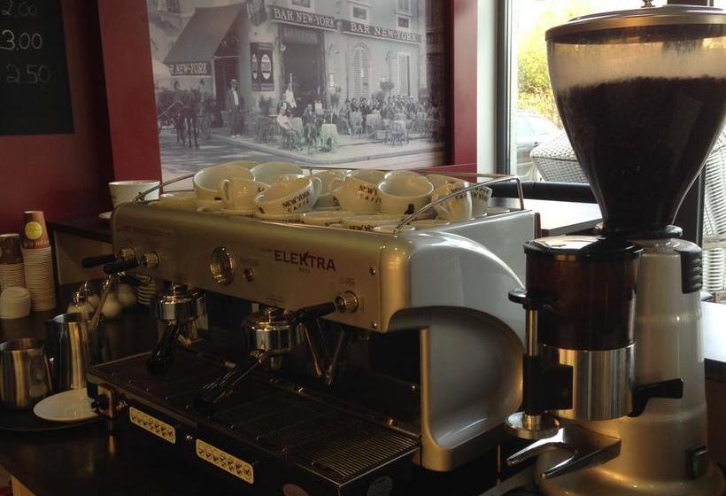 Tankbar S Hotelchen 6