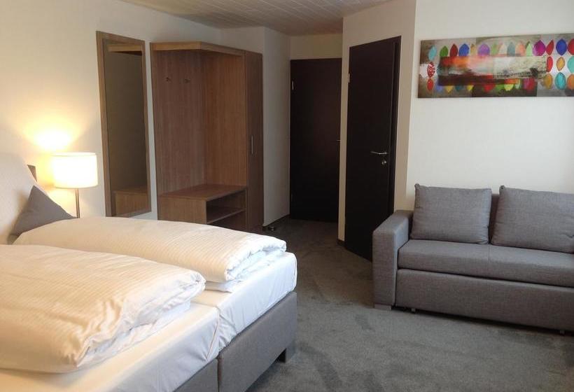 Tankbar S Hotelchen 7