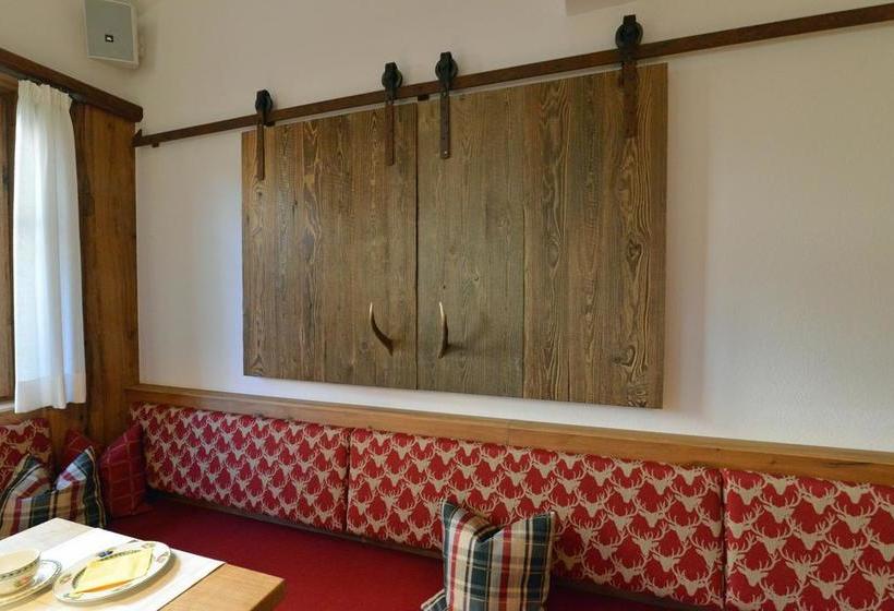 Hotel Landhaus Sonnenbichl Mittenwald 9