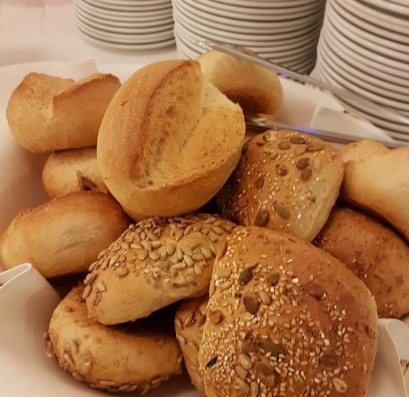 Hotel Haus Vom Guten Hirten 4