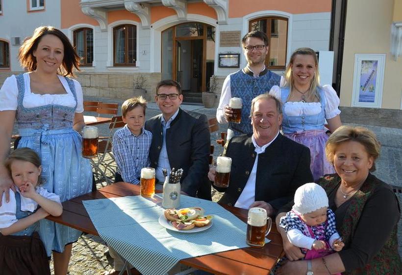 Hotel Gasthaus Schwan 9