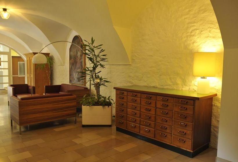 Hotel Katholische Akademie 9