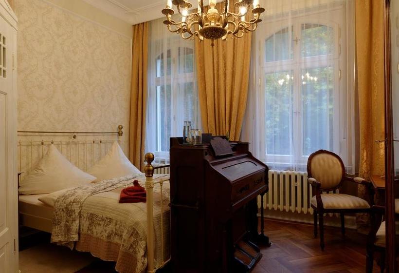 Bed & Breakfast Historische Pension Villa Uhlenhorst 13