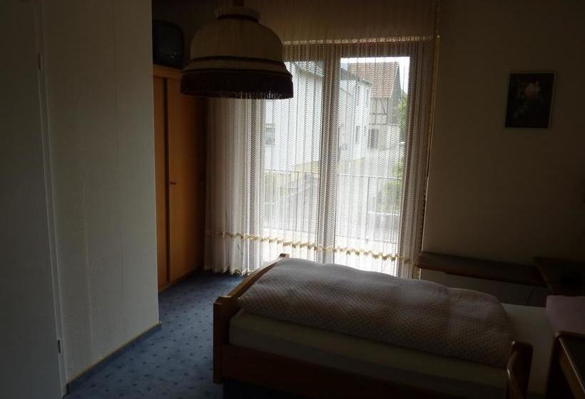 Hotel Gast Und Gästehaus Simon 4