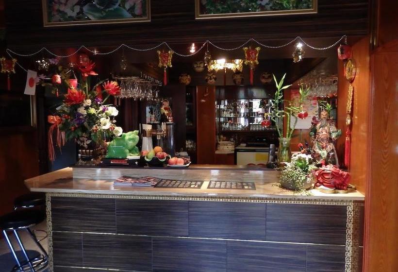 Hôtel Und Restaurant Peking 9