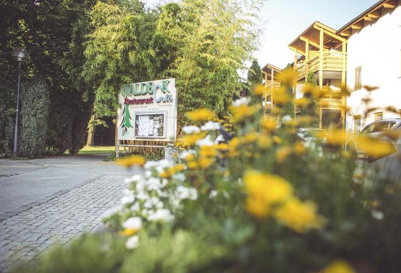 Hotel Und Appartementhof Waldeck 1