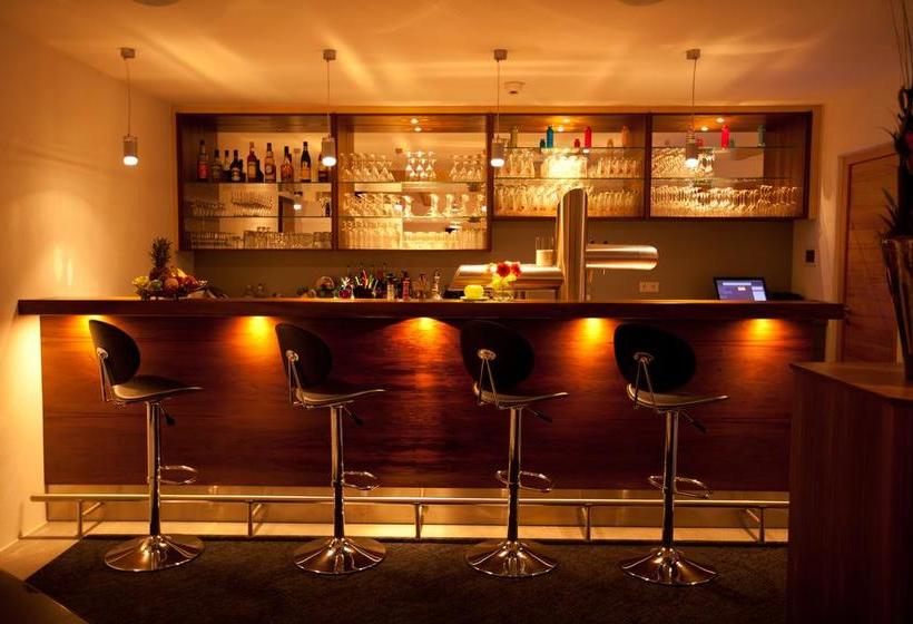 Hotel Und Appartementhof Waldeck 9