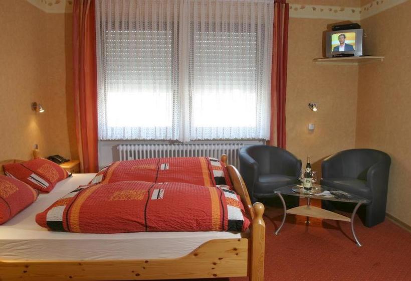 Hotel Zur Moselbrücke 10