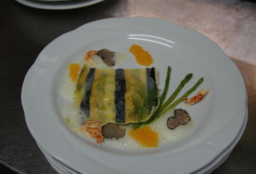 Hotel Gasthof Zum Adler 11