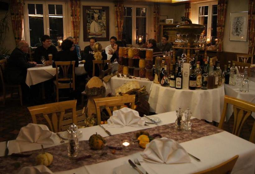 Hotel Gasthof Zum Adler 14