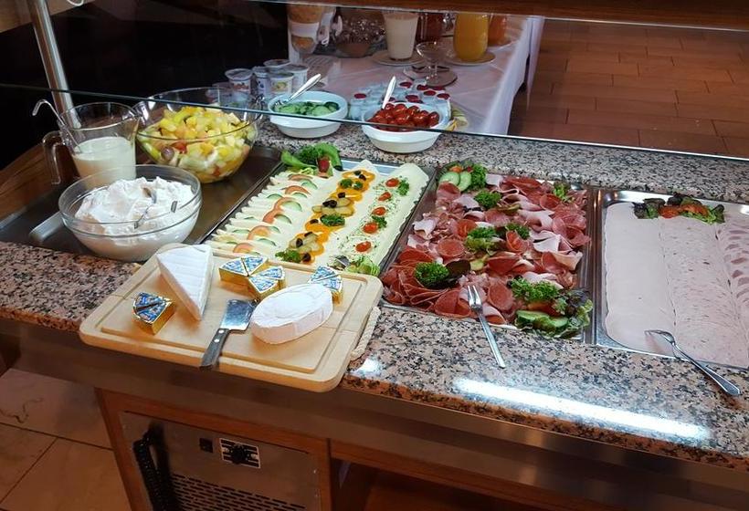 Hotel Gasthaus Zur Quelle 9