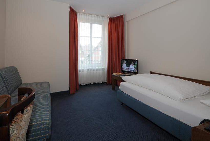 Hotel Villa Huxori 12