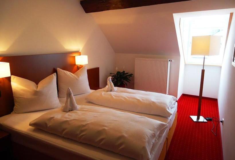 Hotel Gasthof Posthalter 12