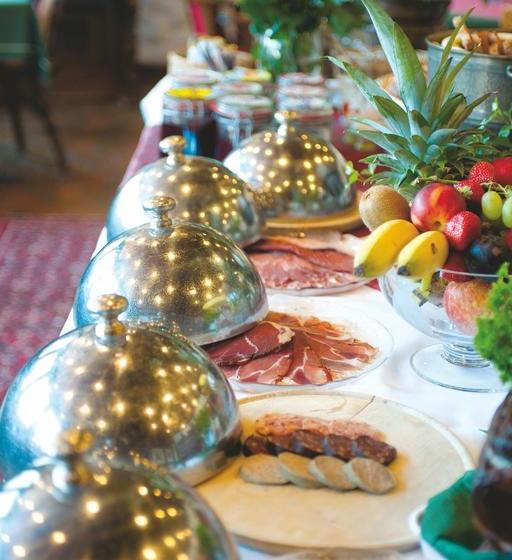 Hotel Gasthof Zum Weyssen Rössle 12