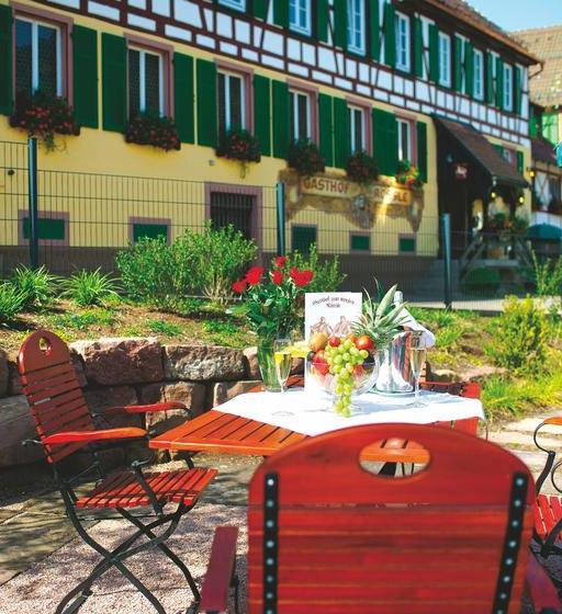 Hotel Gasthof Zum Weyssen Rössle 4