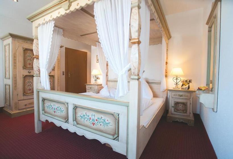 Hotel Gasthof Zum Weyssen Rössle 7