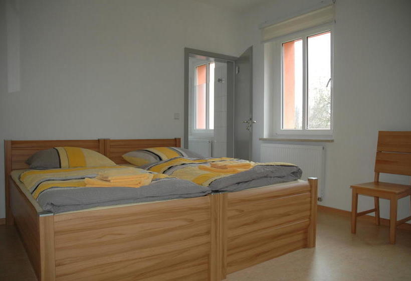 Sport Tourist Hostel Weißenfels 1