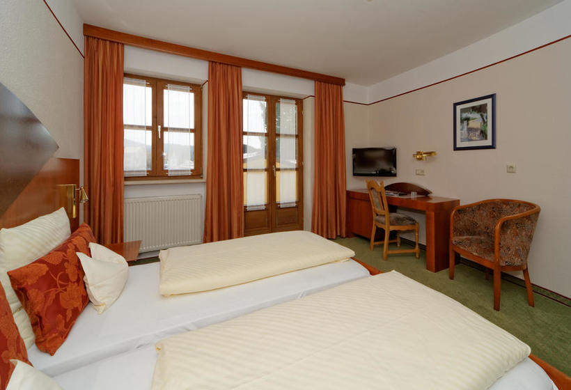 Hotel Kurparkcafe 10