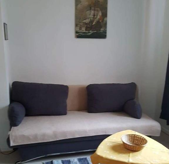 Hotel Das Kleine Altstadt 8