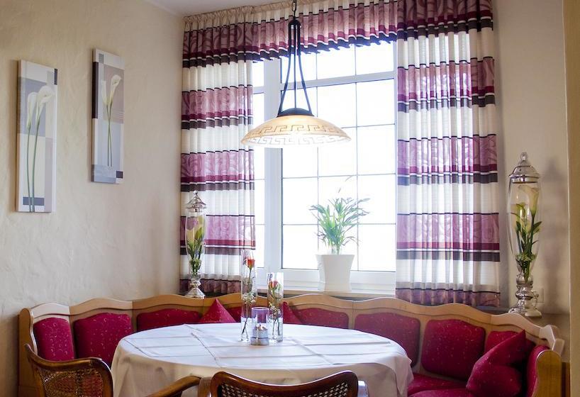 Hotel Restaurant Bergeshöhe 13