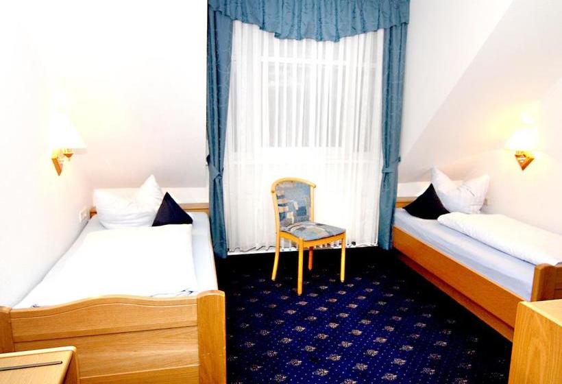 Hotel Restaurant Bergeshöhe 9