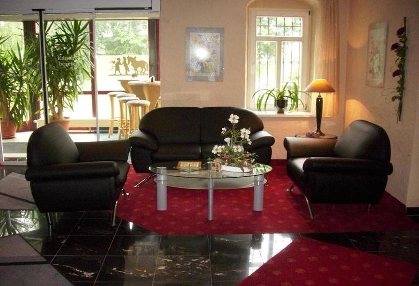 Gasthof Und Landhotel Zur Ausspanne 6