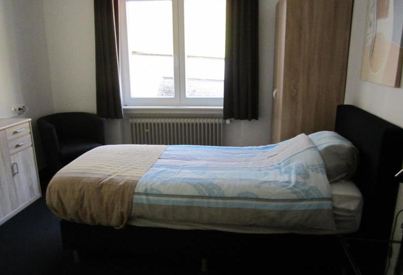 Hotel Zum Tiefenhagen 10