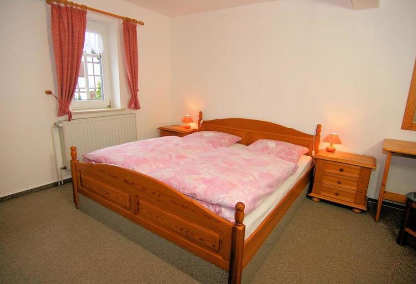 Landhotel Am Mittelpunkt 1