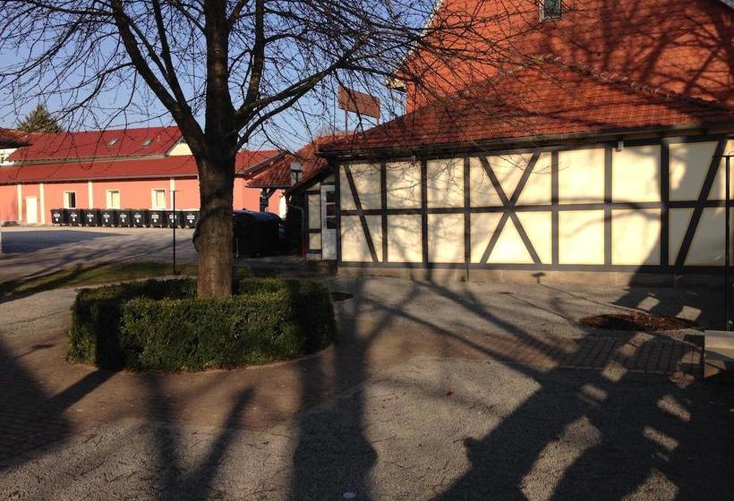 Landhotel Am Mittelpunkt 12