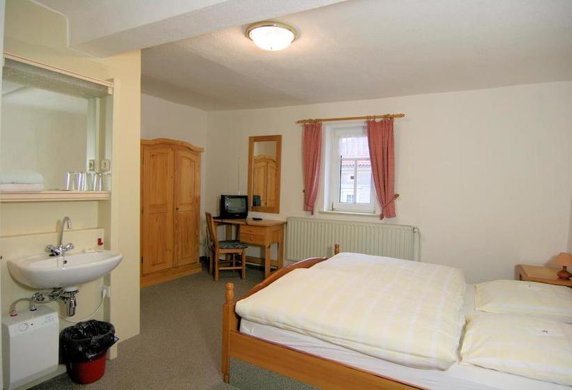 Landhotel Am Mittelpunkt 8