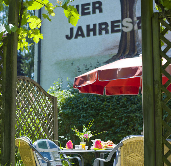 Hotel Garni Vier Jahreszeiten 16