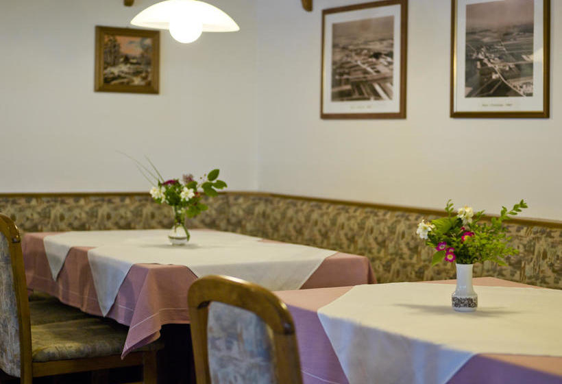 Hotel Garni Vier Jahreszeiten 19