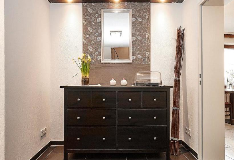 Hotel Restaurant Alt Cues 4